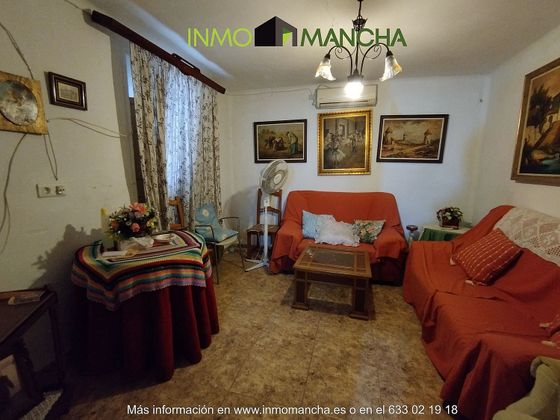 Foto 2 de Casa adossada en venda a carretera Villahermosa de 3 habitacions i 125 m²