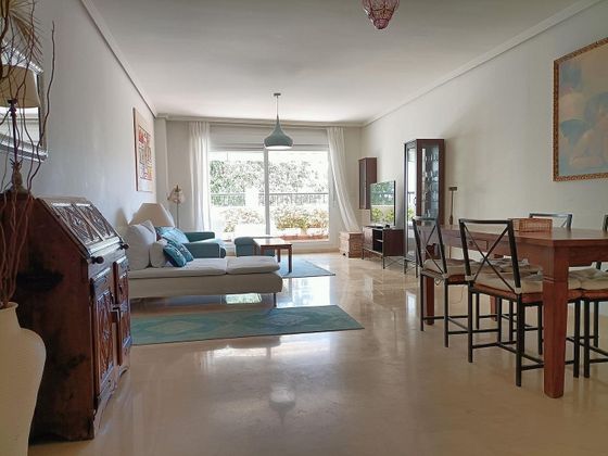 Foto 2 de Alquiler de piso en calle Ur Guadalmina Baja de 2 habitaciones con terraza y piscina