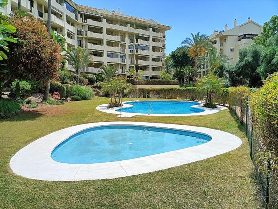 Foto 1 de Pis en venda a Guadalmina de 2 habitacions amb terrassa i piscina