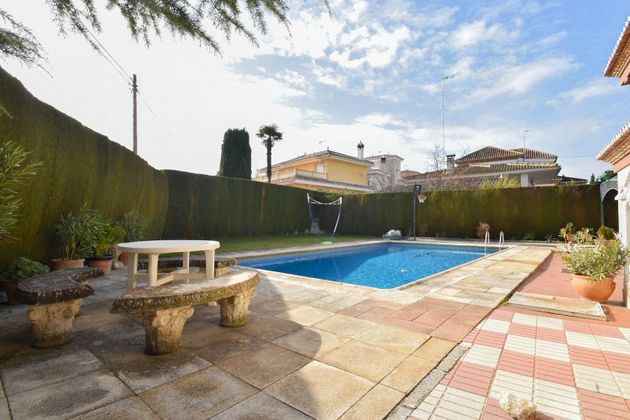 Foto 2 de Xalet en venda a Otura de 4 habitacions amb terrassa i piscina