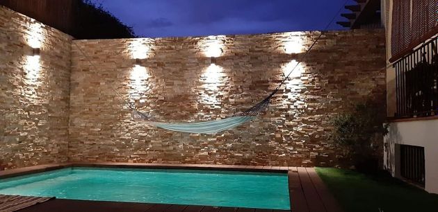 Foto 2 de Casa en venda a calle Malaga de 2 habitacions amb piscina i jardí