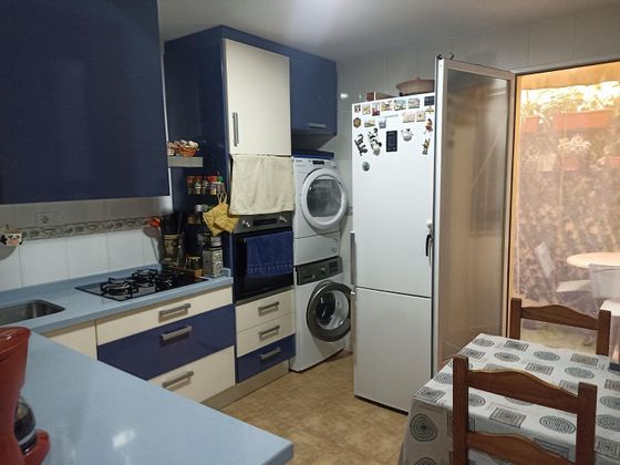 Foto 2 de Piso en venta en Residencial Triana - Barrio Alto de 2 habitaciones con garaje y aire acondicionado