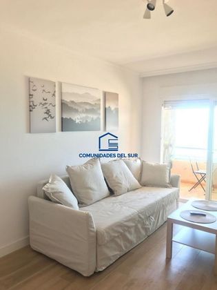 Foto 1 de Alquiler de piso en Playa Stª Mª del Mar - Playa Victoria de 1 habitación con terraza y muebles
