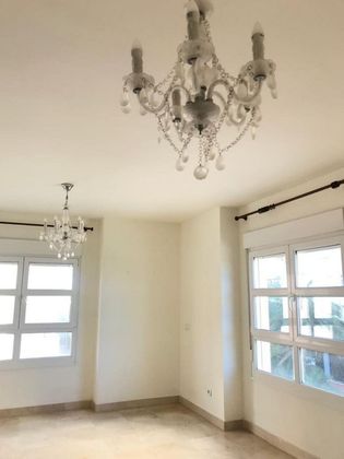 Foto 2 de Venta de piso en La Paz - Segunda Aguada - Loreto de 3 habitaciones con garaje y aire acondicionado