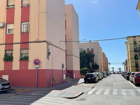 Foto 2 de Pis en venda a Puerto Real de 3 habitacions amb terrassa