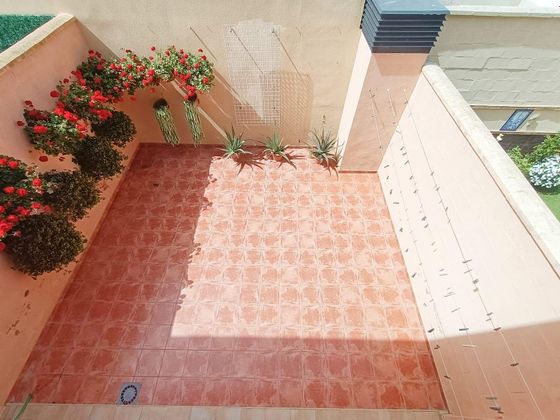 Foto 1 de Casa en venda a Puerto Real de 3 habitacions amb terrassa i balcó