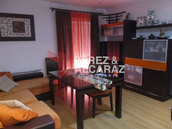 Foto 2 de Piso en venta en Palma del Río de 3 habitaciones con terraza y garaje