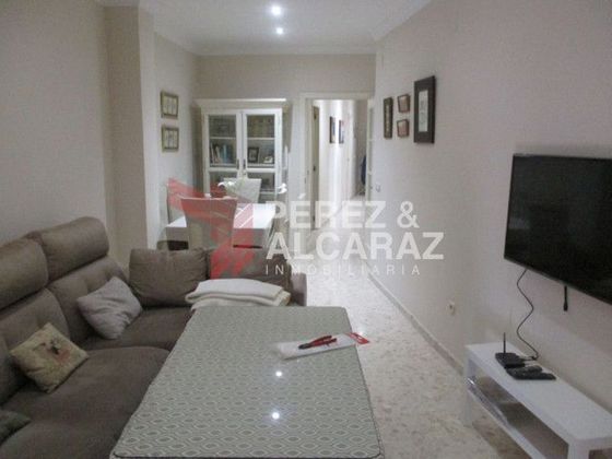 Foto 2 de Pis en venda a calle León Benítez de 4 habitacions i 93 m²