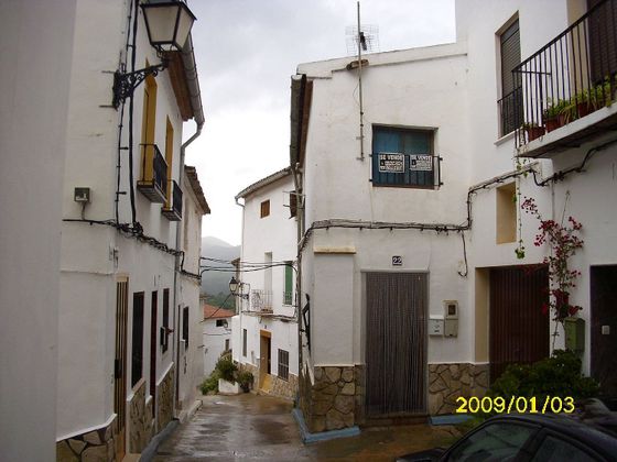 Foto 2 de Casa en venda a Chulilla de 3 habitacions amb terrassa