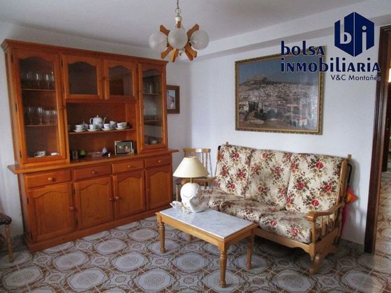 Foto 1 de Casa adossada en venda a Alcalá la Real de 3 habitacions amb terrassa