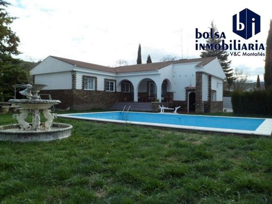 Foto 1 de Xalet en venda a Alcalá la Real de 2 habitacions amb piscina i jardí