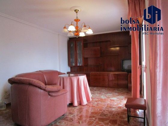 Foto 2 de Pis en venda a Alcalá la Real de 3 habitacions amb garatge i balcó
