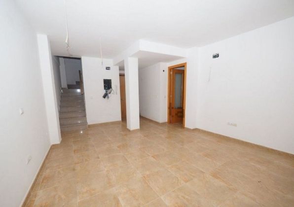 Foto 1 de Piso en venta en Sant Martí Sarroca de 3 habitaciones con terraza