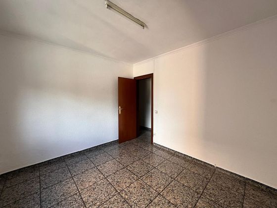 Foto 2 de Pis en venda a Centre - Col.legis Nous - Riera Seca de 3 habitacions i 70 m²
