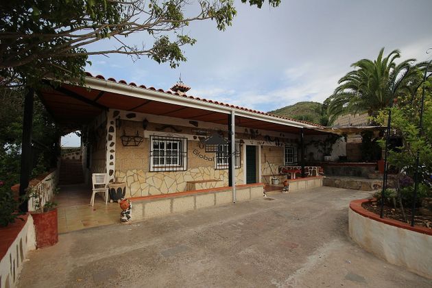 Foto 2 de Venta de casa rural en Vilaflor de 6 habitaciones con terraza y piscina
