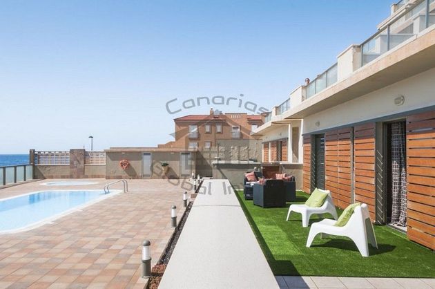 Foto 1 de Pis en venda a Arico de 2 habitacions amb terrassa i piscina
