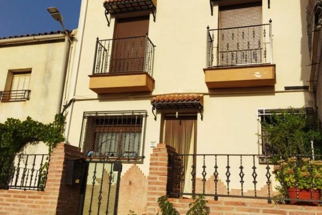 Foto 1 de Chalet en venta en calle CL El Paso de 4 habitaciones con terraza y balcón