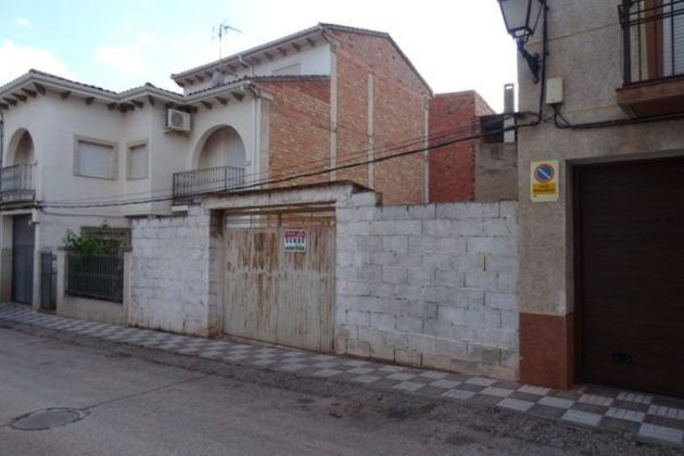 Foto 1 de Venta de terreno en Puerta de Segura (La) de 164 m²