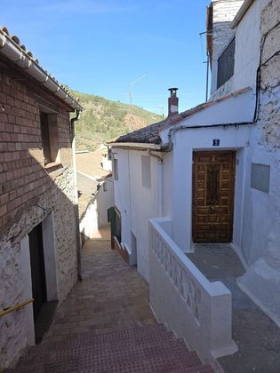 Foto 1 de Xalet en venda a Puerta de Segura (La) de 3 habitacions amb balcó i aire acondicionat