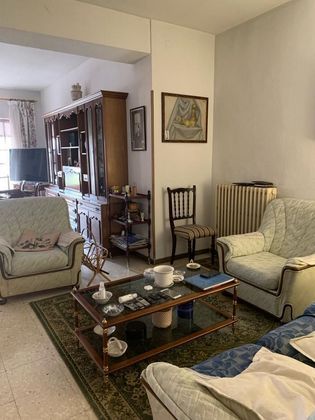 Foto 2 de Piso en venta en Peñaranda de Bracamonte de 3 habitaciones con balcón y calefacción