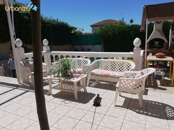 Foto 1 de Venta de chalet en Avda. Elvas de 5 habitaciones con terraza y piscina
