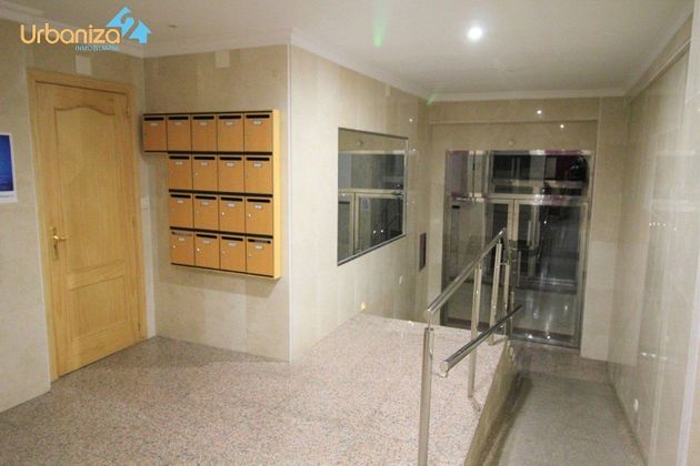 Foto 2 de Piso en venta en Santa Marina - La Paz de 4 habitaciones con terraza y ascensor