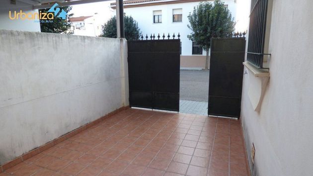 Foto 2 de Casa en venta en Olivenza de 4 habitaciones con terraza y garaje