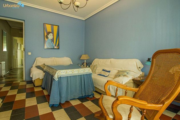 Foto 2 de Piso en venta en Casco Antiguo - Centro de 4 habitaciones con terraza y calefacción