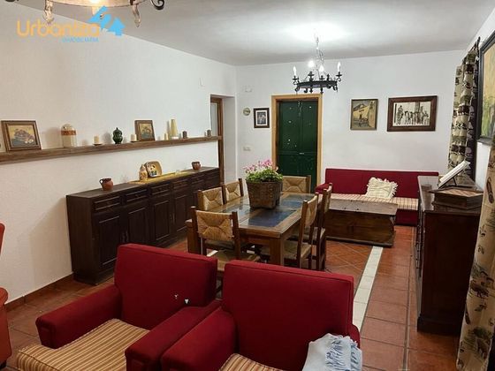 Foto 2 de Casa rural en venda a Valverde de Leganés de 8 habitacions amb terrassa i piscina