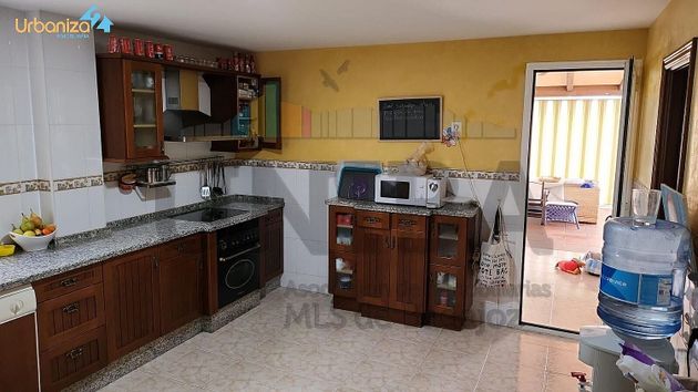 Foto 2 de Xalet en venda a Las Vaguadas - Urb. del Sur de 5 habitacions amb terrassa i piscina