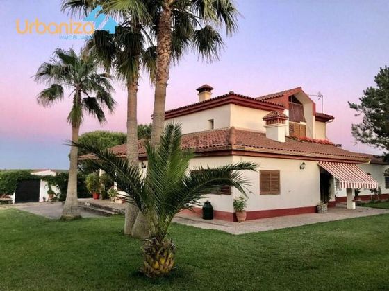 Foto 1 de Casa rural en venda a Las Vaguadas - Urb. del Sur de 8 habitacions amb terrassa i garatge