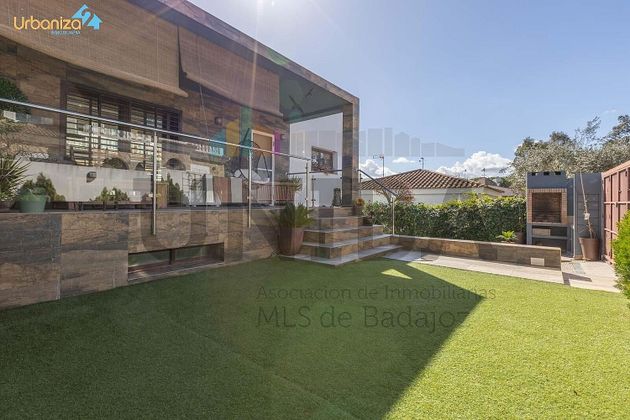 Foto 1 de Xalet en venda a Ciudad Jardín de 3 habitacions amb terrassa i piscina