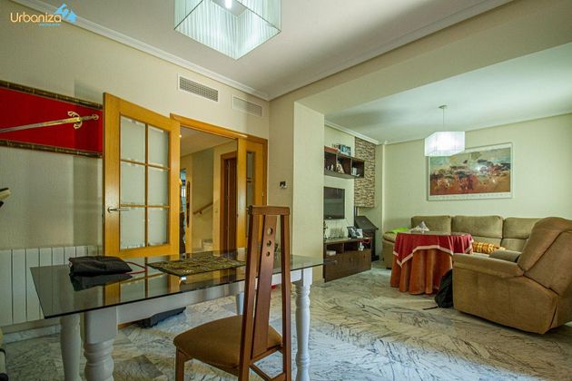 Foto 1 de Casa en venda a Talavera la Real de 3 habitacions amb terrassa i garatge