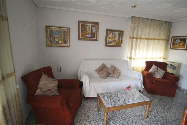 Foto 1 de Piso en venta en Antigua Moreria de 5 habitaciones con balcón y ascensor