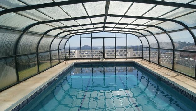 Foto 1 de Casa en venda a Gilet de 7 habitacions amb terrassa i piscina