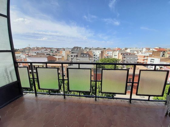 Foto 1 de Piso en venta en avenida De Arrabal de 4 habitaciones con balcón y calefacción