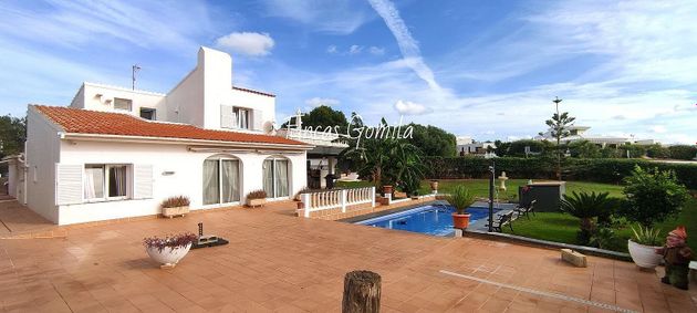 Foto 2 de Venta de chalet en Sant Lluís de 4 habitaciones con terraza y piscina