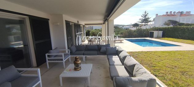 Foto 1 de Xalet en venda a Mercadal (Es) de 7 habitacions amb terrassa i piscina