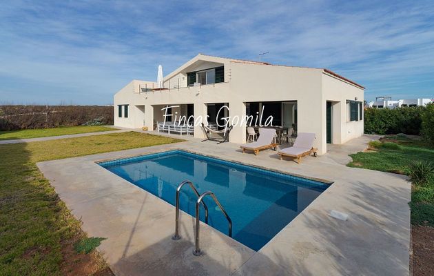 Foto 1 de Xalet en venda a Mercadal (Es) de 7 habitacions amb terrassa i piscina