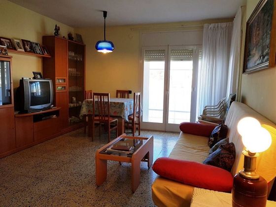 Foto 2 de Pis en lloguer a calle Del Bruc de 3 habitacions amb terrassa i mobles