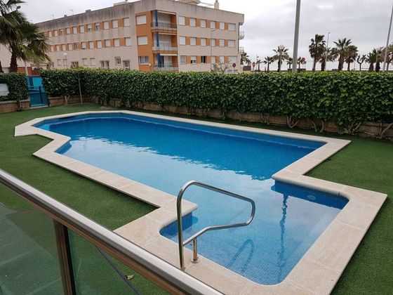 Foto 2 de Pis en lloguer a avenida Jaume I de 2 habitacions amb terrassa i piscina