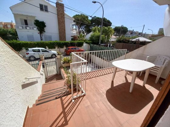 Foto 1 de Venta de casa en calle De Lleida de 4 habitaciones con terraza y garaje