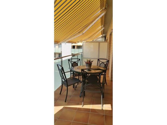 Foto 2 de Alquiler de piso en calle Riu Llobregat de 3 habitaciones con terraza y piscina