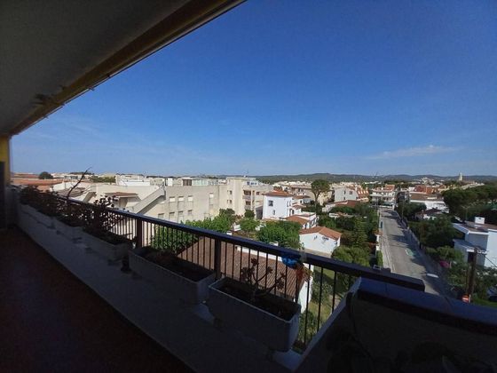 Foto 2 de Alquiler de piso en plaza Del Mar de 3 habitaciones con terraza y ascensor