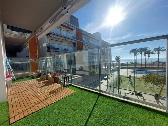 Foto 1 de Alquiler de piso en paseo De la Mar Mediterrania de 3 habitaciones con terraza y piscina