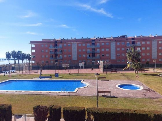 Foto 1 de Pis en lloguer a calle De Rafael Casanova de 3 habitacions amb terrassa i piscina