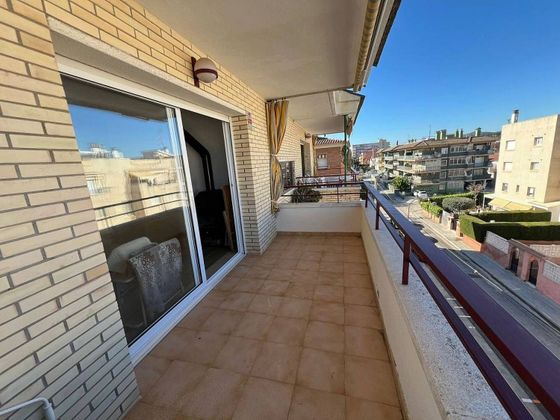 Foto 1 de Piso en venta en calle De Calafell de 2 habitaciones con terraza y garaje