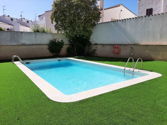Foto 2 de Piso en venta en Bardají-Molí de Baix de 2 habitaciones con terraza y piscina