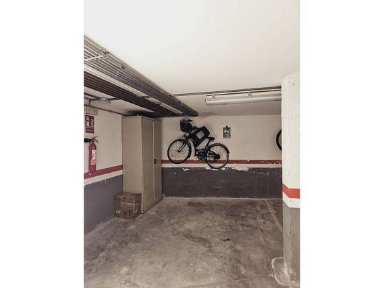 Foto 2 de Garaje en venta en calle Sitges de 12 m²