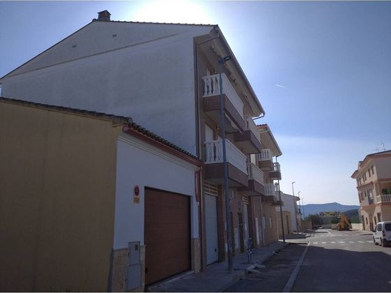 Foto 2 de Casa en venda a Yátova de 4 habitacions amb terrassa i garatge